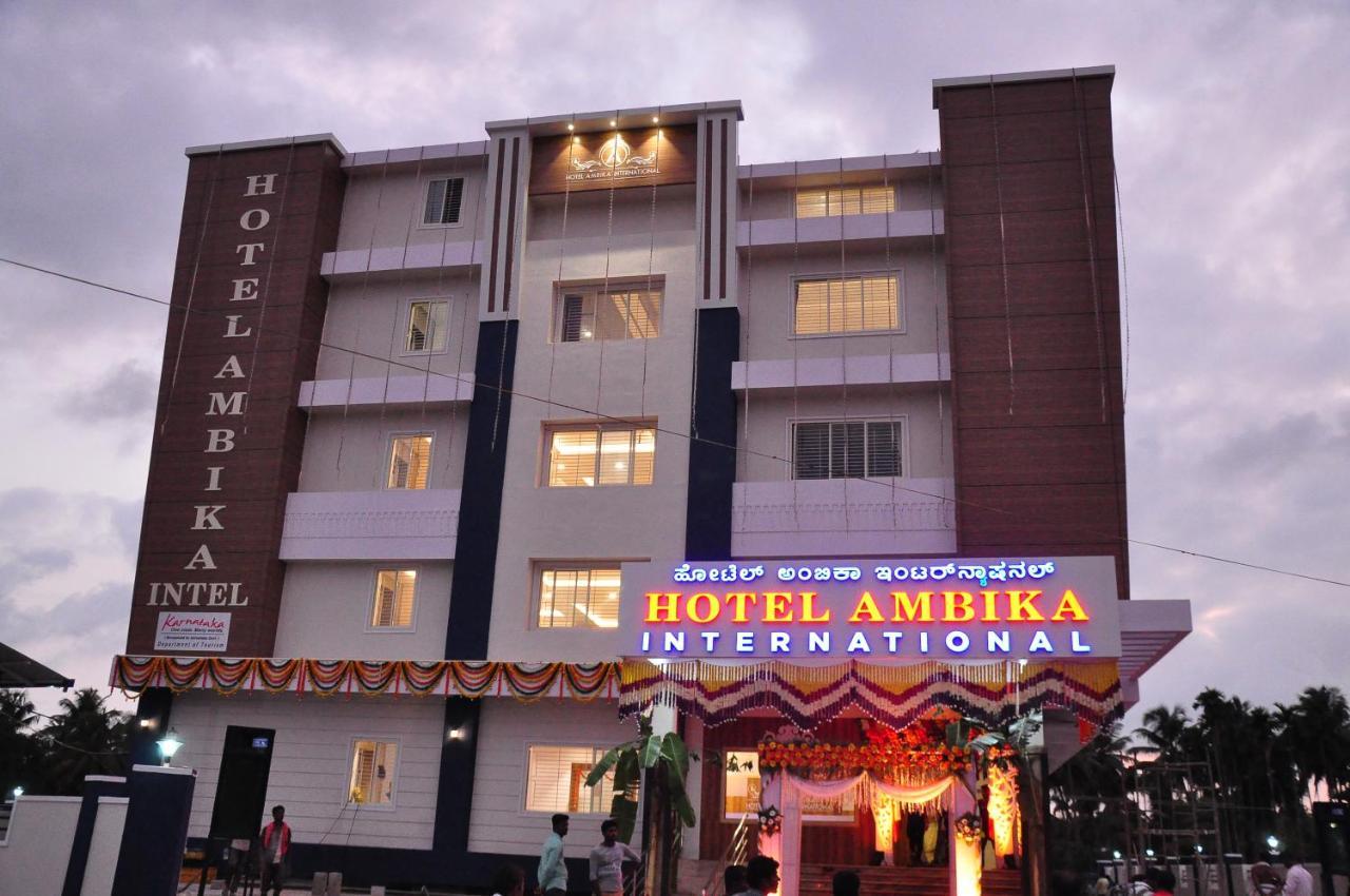 Hotel Ambika International Byndoor Bainduru Eksteriør billede